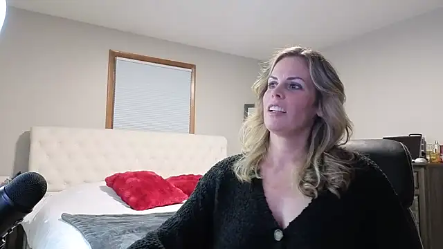 Snapshot of Koralynn_777 chatting on January 2026 03:44:01 AM Koralynn 777 online show from January 2026 03:44:01 AM