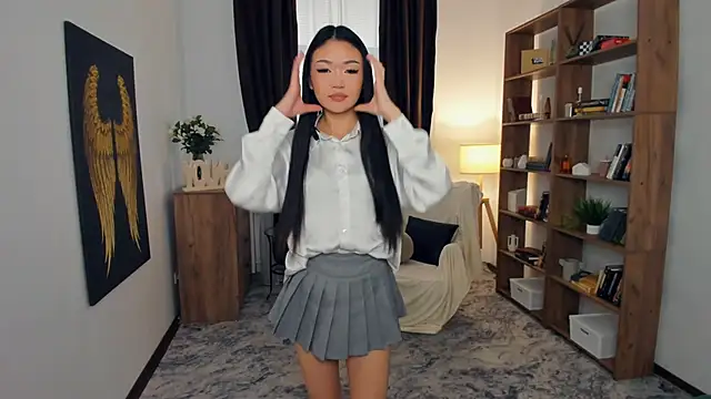 OnieClose online show from November 2025 07:52:02 AM