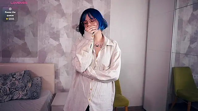 Snapshot of KellePourier chatting on November 2025 06:07:02 PM KellePourier online show from November 2025 06:07:02 PM