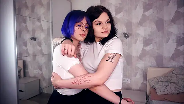 Snapshot of KellePourier chatting on November 2025 07:02:02 PM KellePourier online show from November 2025 07:02:02 PM