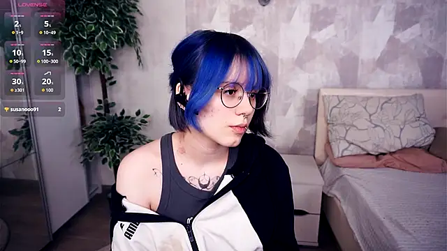 Snapshot of KellePourier chatting on December 2025 07:10:02 PM KellePourier online show from December 2025 07:10:02 PM