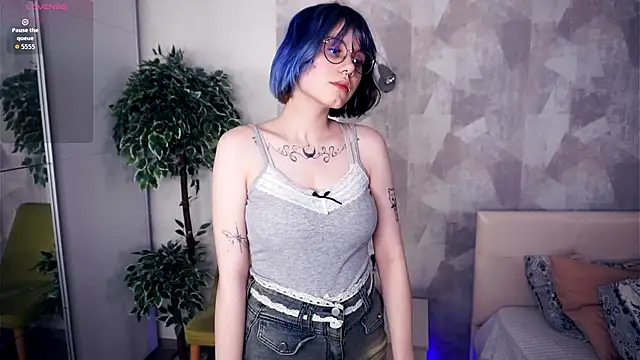 Snapshot of KellePourier chatting on December 2025 07:19:02 PM KellePourier online show from December 2025 07:19:02 PM