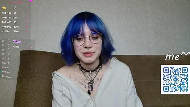 Snapshot of KellePourier chatting on April 2026 06:30:01 AM KellePourier online show from April 2026 06:30:01 AM