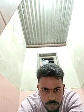 Snapshot of devil_boy_0909 chatting on November 2025 02:39:02 PM devil boy 0909 online show from November 2025 02:39:02 PM