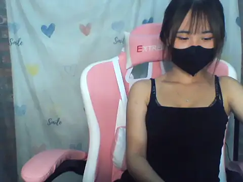 Christy435 online show from November 2025 11:55:02 AM