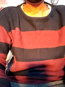 Snapshot of Hot-Rubyy chatting on November 2025 04:00:01 PM Hot-Rubyy online show from November 2025 04:00:01 PM