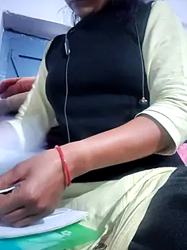 Snapshot of Hot-Rubyy chatting on December 2025 07:49:01 AM Hot-Rubyy online show from December 2025 07:49:01 AM