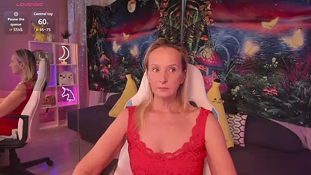 ScarlettPalmer online show from November 2025 10:15:02 AM