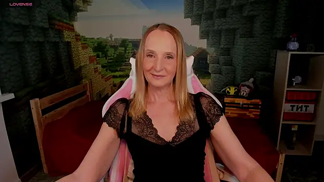 ScarlettPalmer online show from May 2026 09:36:01 AM