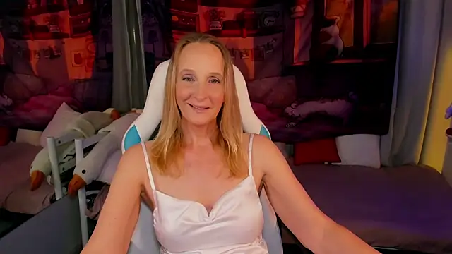 ScarlettPalmer online show from July 2026 10:11:01 AM