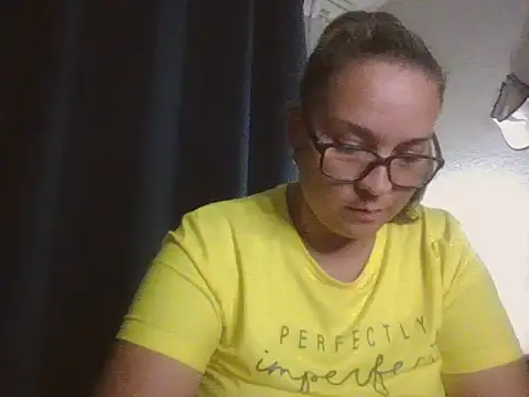 Snapshot of lilMissMarli chatting on January 2026 06:35:02 PM lilMissMarli online show from January 2026 06:35:02 PM