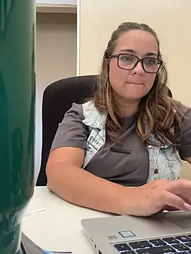 Snapshot of lilMissMarli chatting on February 2026 08:29:01 AM lilMissMarli online show from February 2026 08:29:01 AM