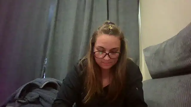 Snapshot of lilMissMarli chatting on February 2026 12:16:01 PM lilMissMarli online show from February 2026 12:16:01 PM