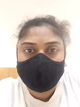 Snapshot of girl999 chatting on November 2025 04:52:01 PM girl999 online show from November 2025 04:52:01 PM