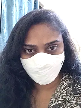 Snapshot of girl999 chatting on November 2025 04:25:01 PM girl999 online show from November 2025 04:25:01 PM