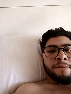 Snapshot of Mstfaavan64 chatting on December 2025 09:51:02 AM Mstfaavan64 online show from December 2025 09:51:02 AM