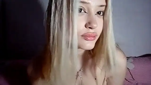 LiIyDreams online show from November 2025 12:16:01 PM