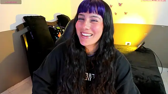 Monserrat Cute  online show from March 2026 03:12:01 AM