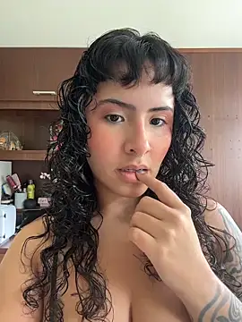 Snapshot of SugarTroubl33 chatting on April 2026 01:56:01 PM SugarTroubl33 online show from April 2026 01:56:01 PM