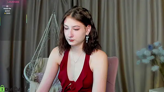 Snapshot of May_Yam chatting on November 2025 12:49:02 AM May Yam online show from November 2025 12:49:02 AM