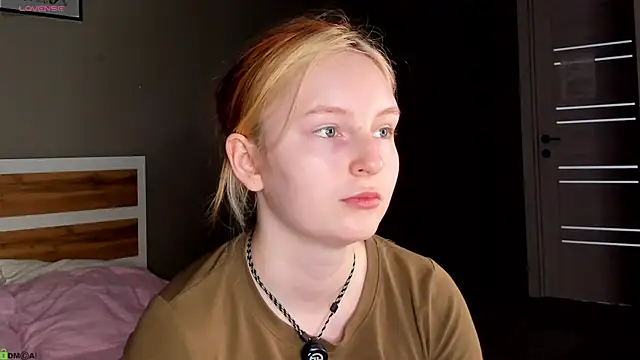 AngelWisee online show from July 2026 03:11:02 AM