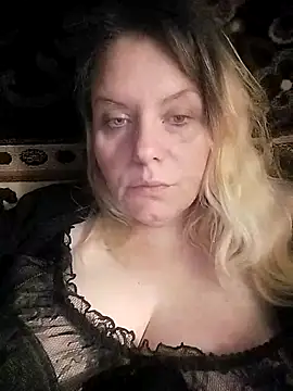 Lana-murr online show from November 2025 06:48:01 AM