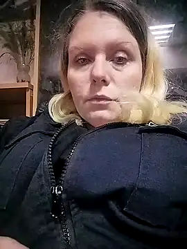 Lana-murr online show from December 2025 07:34:02 PM