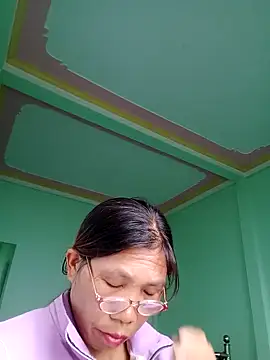 bella-la online show from November 2025 07:10:02 AM