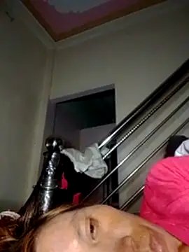 bella-la online show from February 2026 12:24:02 PM