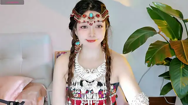 Yiluo95 online show from July 2026 04:56:01 PM