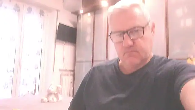 Snapshot of Diegoriv71 chatting on February 2026 07:12:02 AM Diegoriv71 online show from February 2026 07:12:02 AM