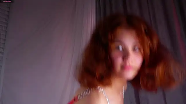 YettaCalabria online show from June 2026 02:18:02 PM