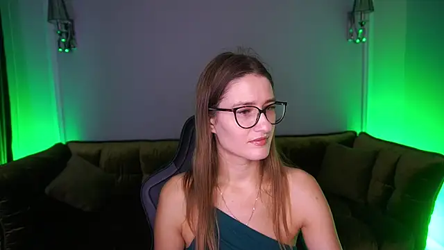 Snapshot of NaughtyNurseVibe chatting on November 2025 07:08:02 AM NaughtyNurseVibe online show from November 2025 07:08:02 AM