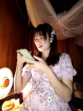 Snapshot of Em_xinh01 chatting on December 2025 01:18:01 PM Em xinh01 online show from December 2025 01:18:01 PM