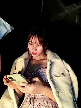 Snapshot of Em_xinh01 chatting on February 2026 05:49:02 PM Em xinh01 online show from February 2026 05:49:02 PM