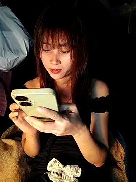 Snapshot of Em_xinh01 chatting on February 2026 11:25:01 AM Em xinh01 online show from February 2026 11:25:01 AM