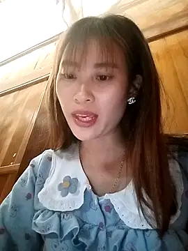 Snapshot of Em_xinh01 chatting on March 2026 05:08:02 AM Em xinh01 online show from March 2026 05:08:02 AM