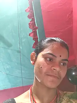 Snapshot of Suneeta_cut420 chatting on November 2025 04:33:01 PM Suneeta cut420 online show from November 2025 04:33:01 PM