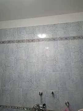 Piediniecollant online show from January 2026 05:46:02 AM