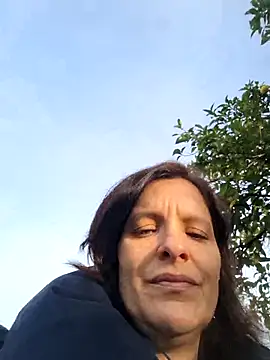 Piediniecollant online show from February 2026 07:56:01 AM