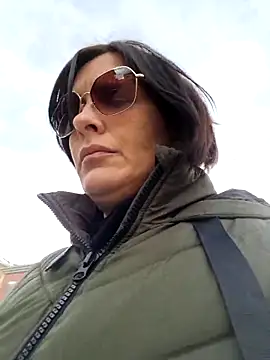 Piediniecollant online show from March 2026 11:13:01 AM