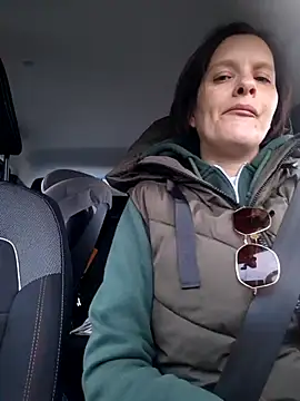 Piediniecollant online show from March 2026 05:27:02 PM