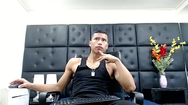 Snapshot of JackMotta01 chatting on November 2025 01:59:01 AM JackMotta01 online show from November 2025 01:59:01 AM