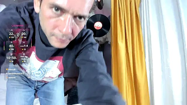 Dante Steele  online show from November 2025 03:40:02 AM