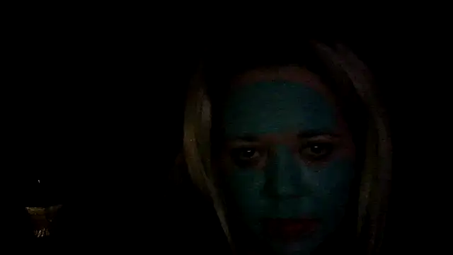 Snapshot of SilverSeductress chatting on May 2026 08:19:02 AM SilverSeductress online show from May 2026 08:19:02 AM
