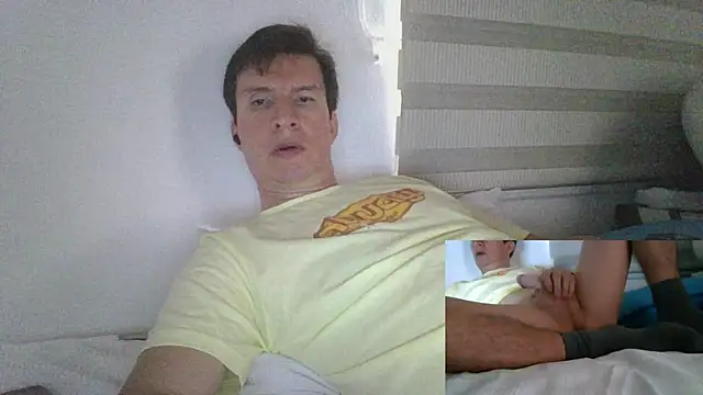 carliesexyman online show from October 2025 06:01:01 PM