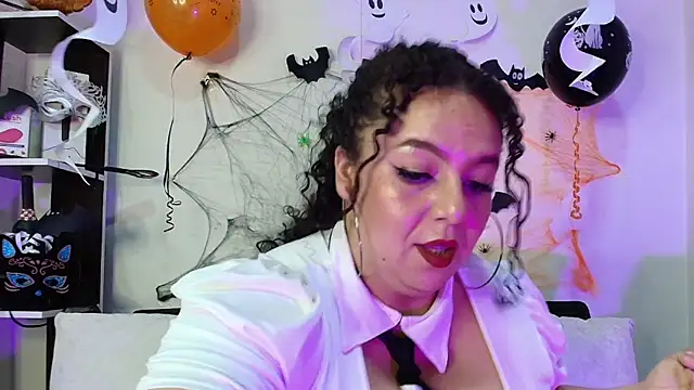 Natasha Amber online show from October 2025 03:02:01 PM