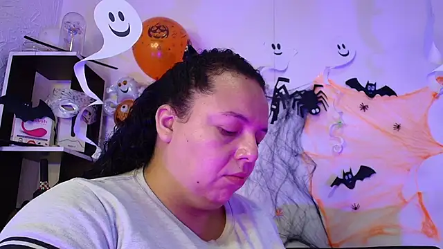 Natasha Amber online show from November 2025 01:35:02 PM