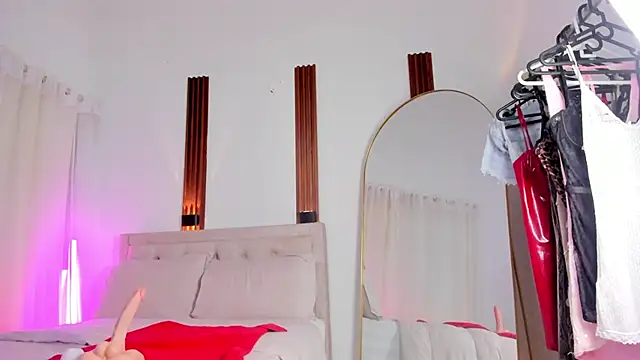 KatieBoison online show from March 2026 08:41:01 PM