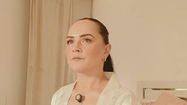 SiennaRosse online show from April 2026 08:39:02 PM